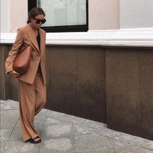 Mango flowy pants NWT